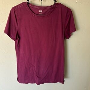 Gap tshirt (small)